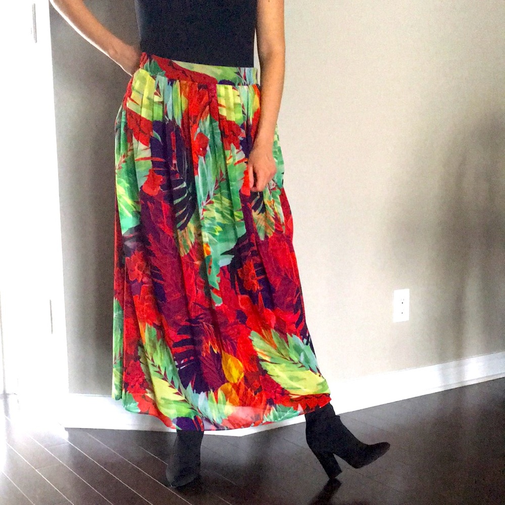 Tropical floor-length skirt from Vince Camuto